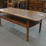 525 7452 COFFEE TABLE